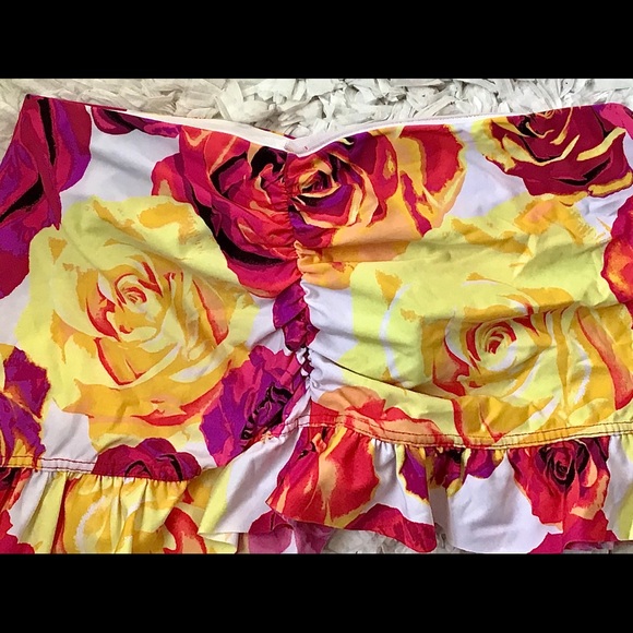 Cheery Jantzen Two-Piece Bathing Suit - Picture 5 of 8